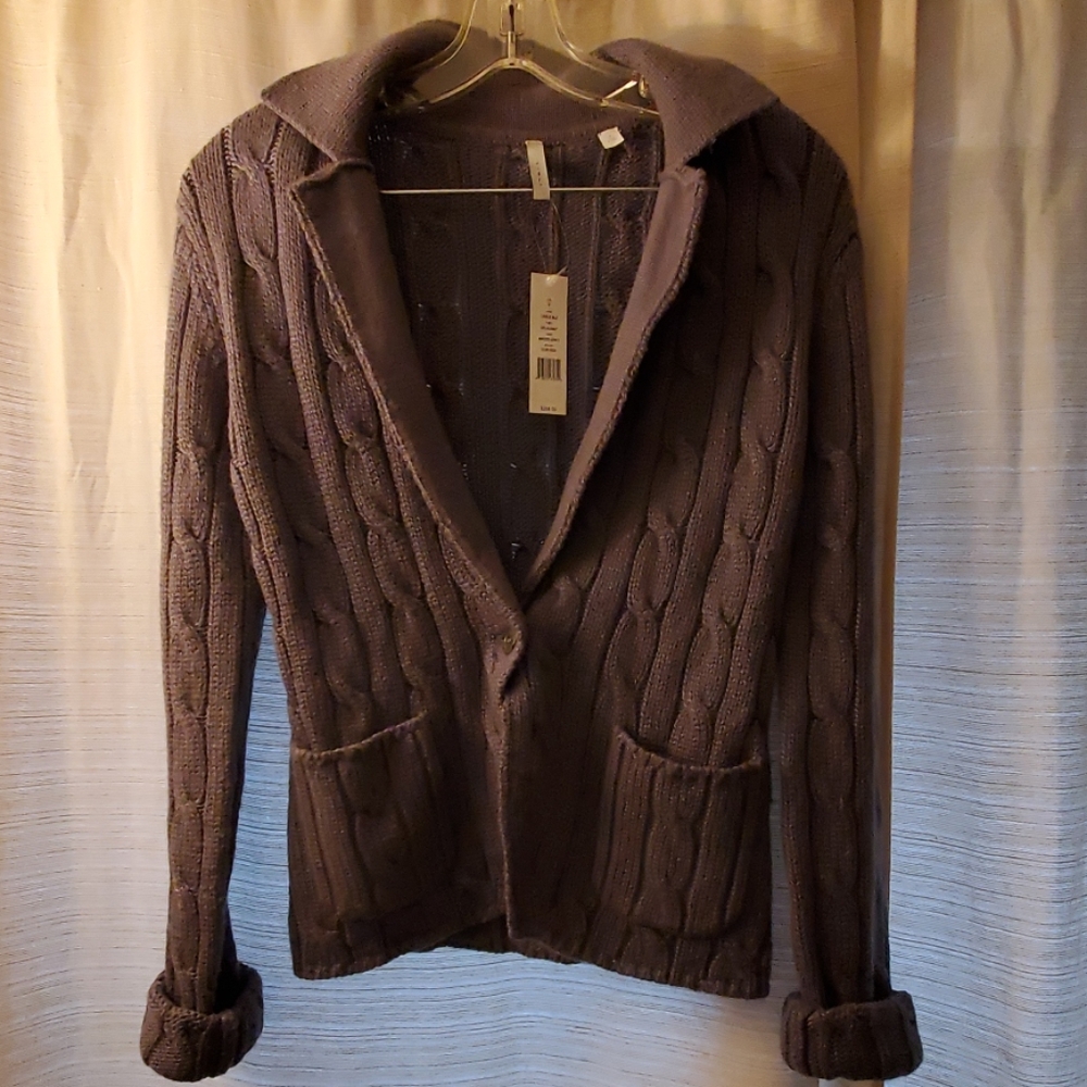 IISLI Cable Knit Cardigan. NWT. WSW2